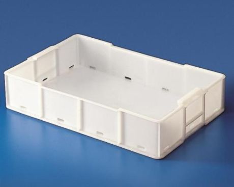 Deep tray with draining hole