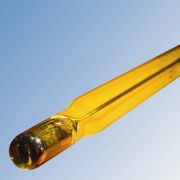 Laboratóriumi bothőmérő higany töltettel, finomosztású (precíziós)