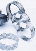 Erősített peremű körszita ZM 300-ba, trapézoid 1,00 mm lyukakkal, titán