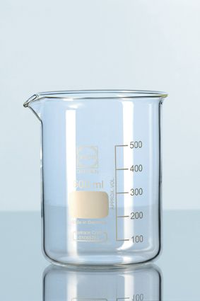 Duran glass low form beaker with graduation and spout