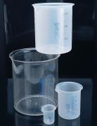 Beaker with spout, made of plastic, low form