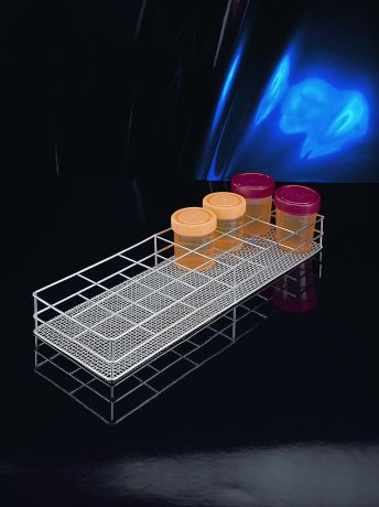 Stand for sample containers, wire mesh