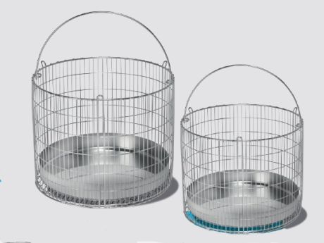 Kosár alsó tálcával