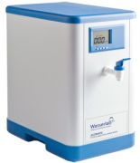 Ecomatic 10 L víztisztító Type II víz előállítására túlnyomásos tartállyal, 50 literes tartály